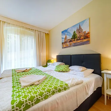 Отель Bobbio 3*