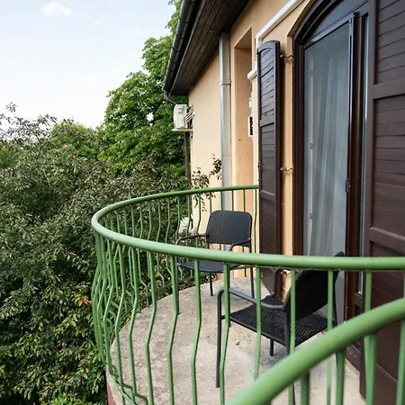 Отель Bobbio 3*