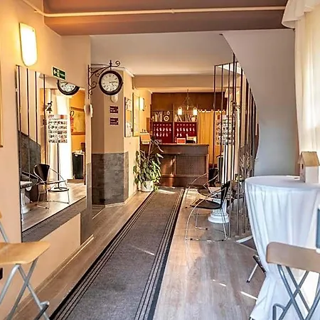 Bobbio Budapest