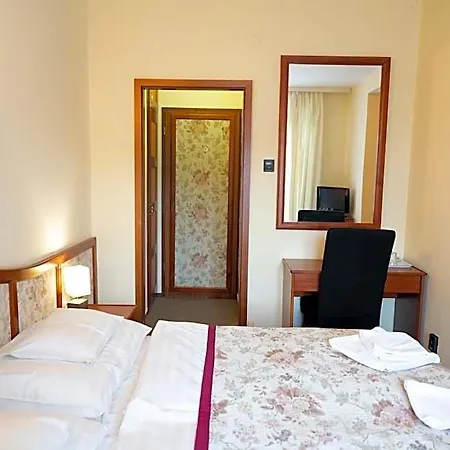 Bobbio Budapest