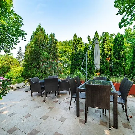 博比奥酒店 酒店