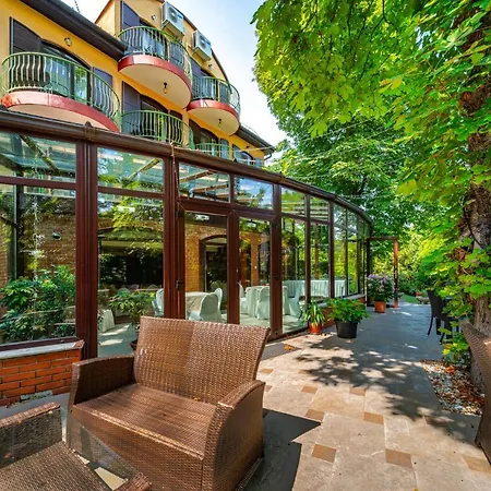 博比奥酒店 酒店 3*