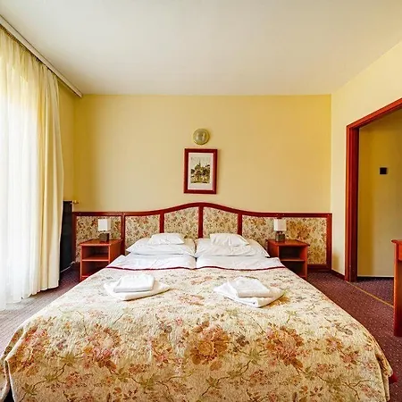 博比奥酒店 酒店 3*